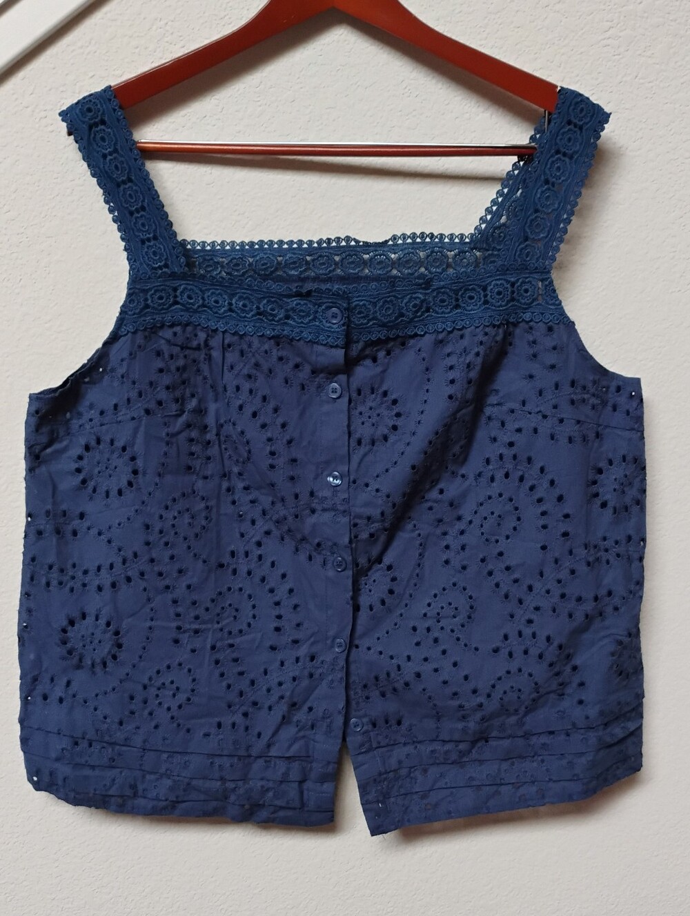 SHEIN Navy Blue Eyelet Lace-Trim Button Front Tank XL